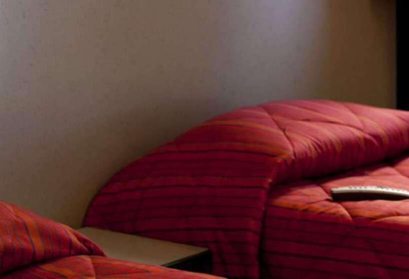 בית מלון כפרי Premiere Classe Reims Est  Taissy