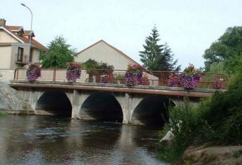 בית מלון כפרי Premiere Classe Reims Est  Taissy