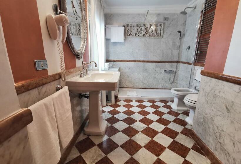 Fotos del hotel Royal Court:  37