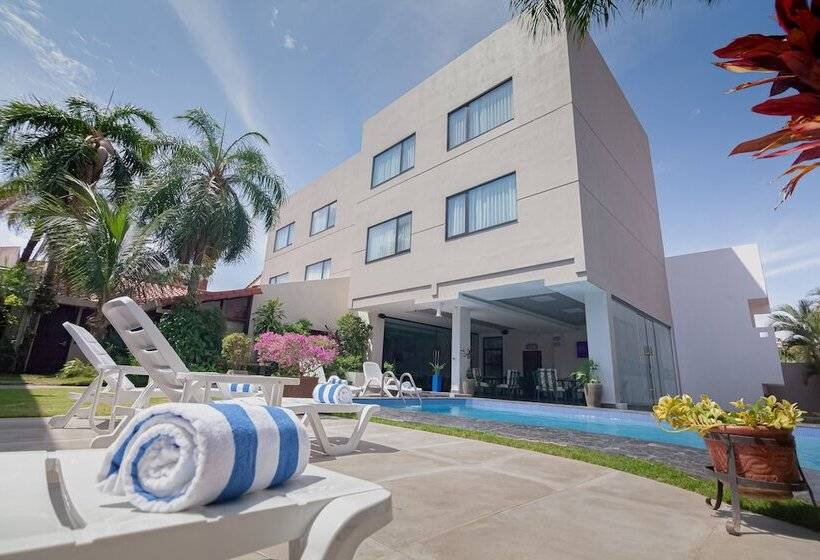 هتل Sirari By Regina