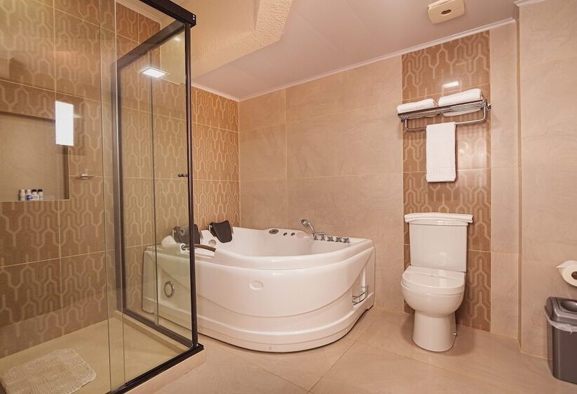 هتل Sirari By Regina