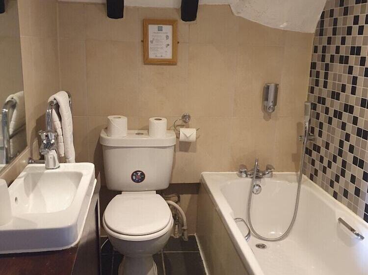 호텔 The Kings Arms