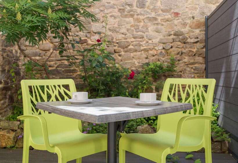 Отель Hôtel Du Château Dinan   Originals Boutique
