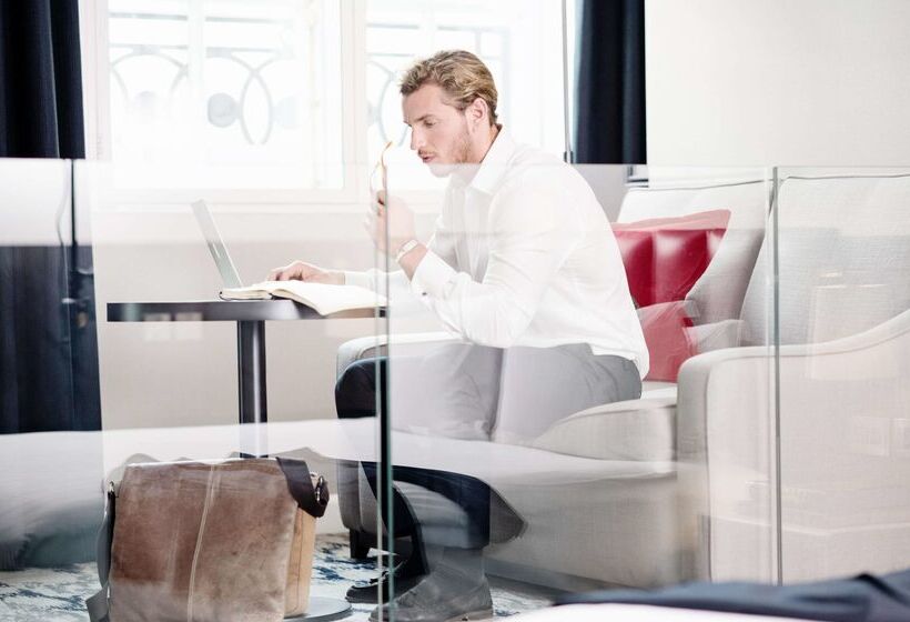 Fotos del hotel The Trafalgar St. James, London Curio Collection By Hilton:  76