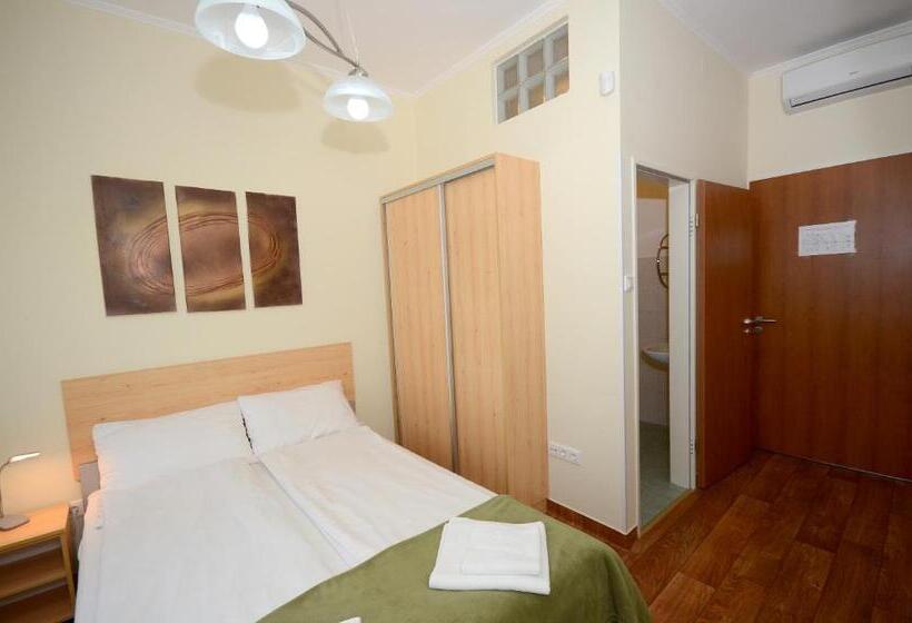 Bed and Breakfast Szárszó Panzió