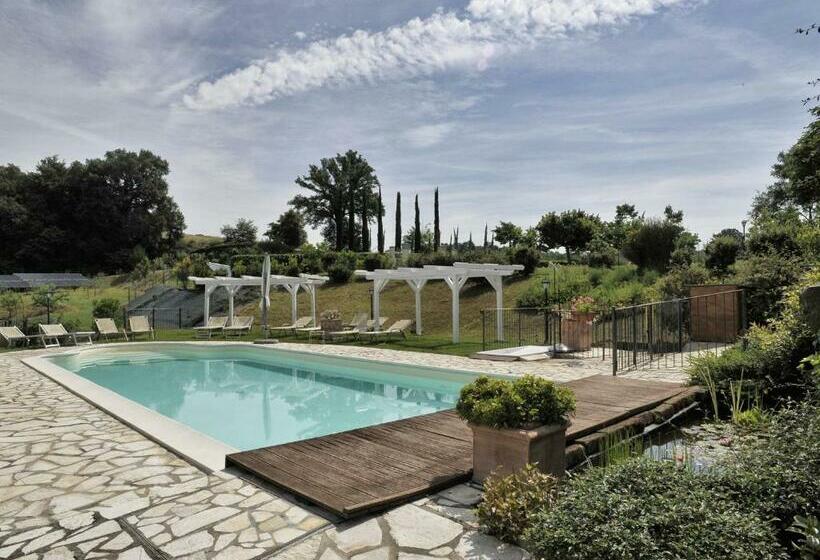 هتل Il Cardo Resort