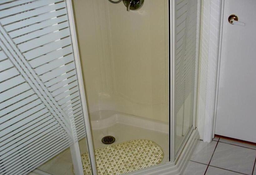 بنسيون Dave & Honey's Accommodation