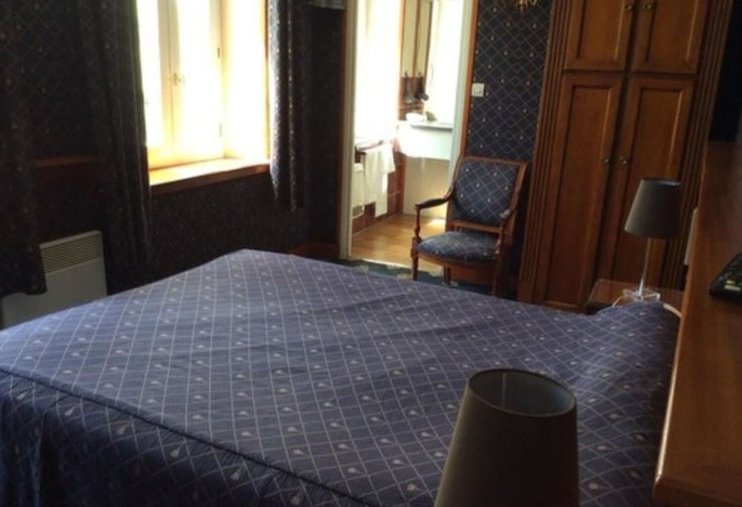 호텔 Logis Hôtel & Restaurant   Le Château Des Tourelles