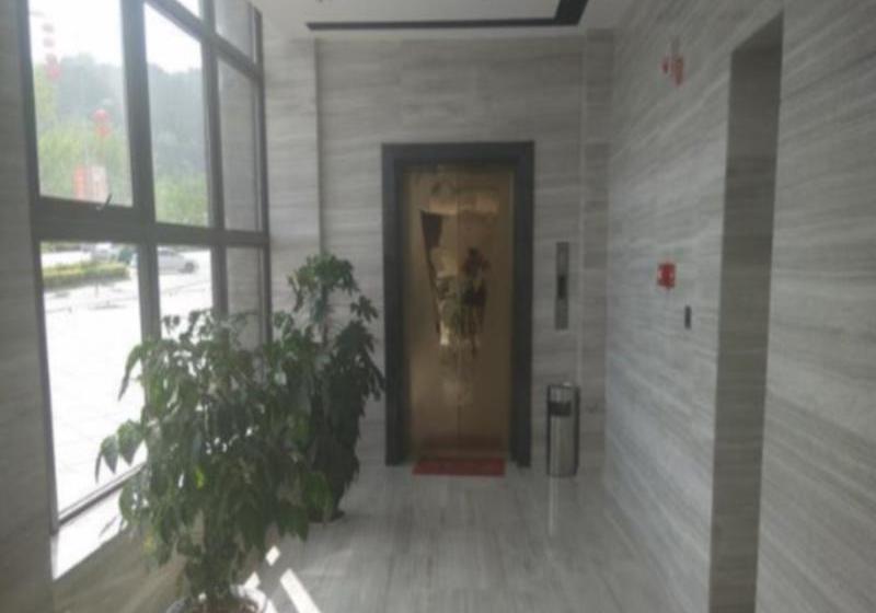 Hotel Iu  Suining Shehong Bus Station Branch