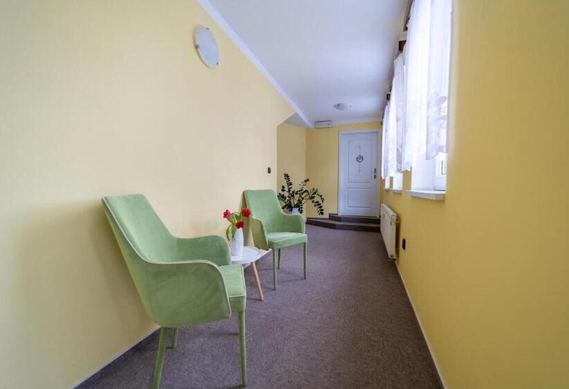 پانسیون Penzion Bludička