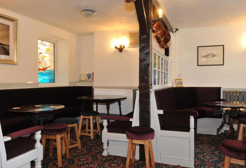 ペンション California Inn