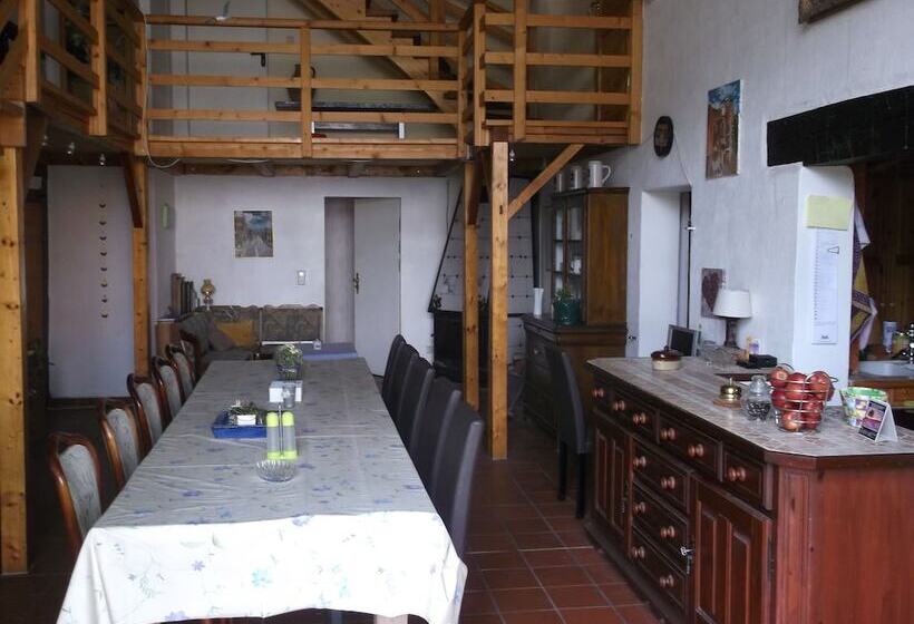 مبيت وإفطار Schmiedehof