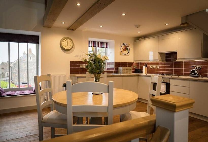 Cart House   Stunning Cottage   Axbridge