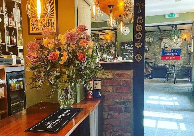 여관 The Cross Keys