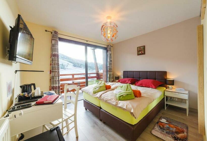 בית מלון כפרי Alpina Aquarelax  & Spa