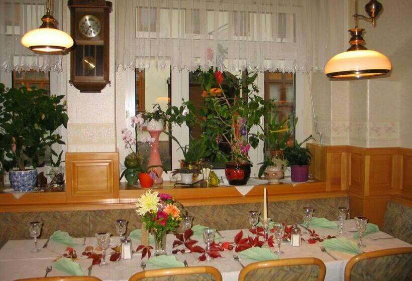 Отель & Gasthof Garküche
