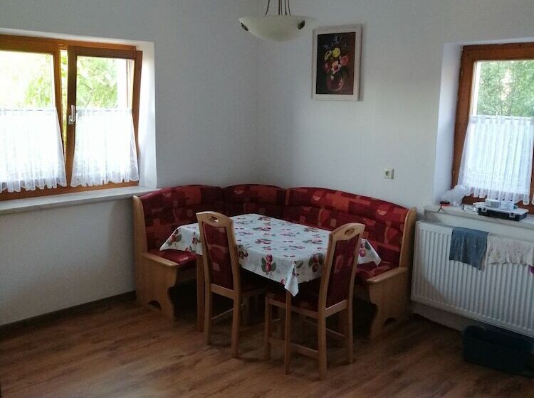 Пансион Karolingerweg