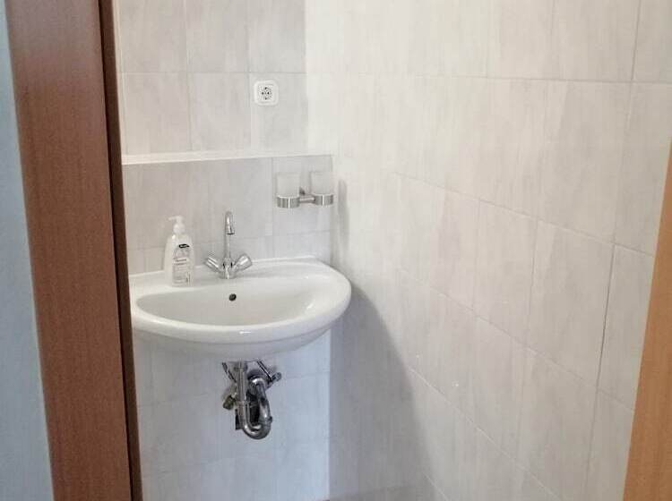 Пансион Karolingerweg