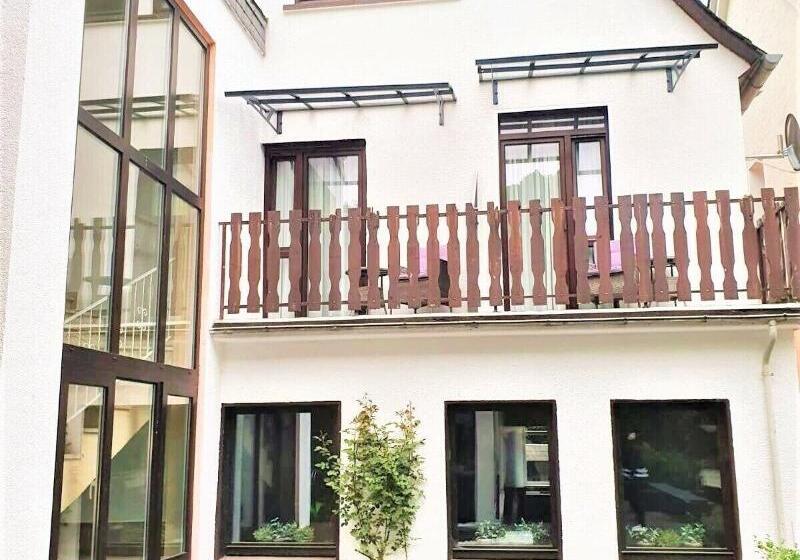 ペンション Niederdreisbacher Hof