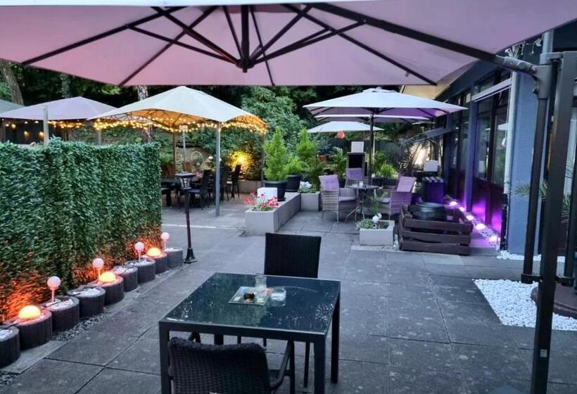 ペンション Niederdreisbacher Hof