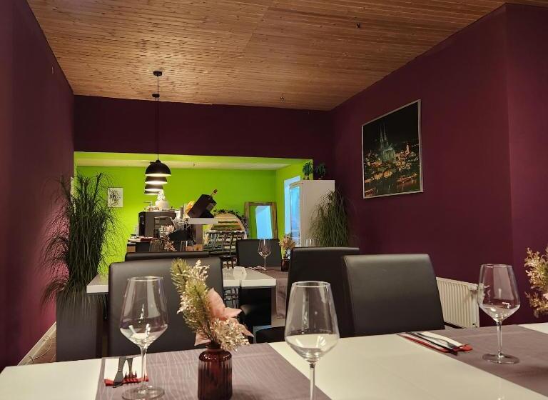 ペンション Niederdreisbacher Hof