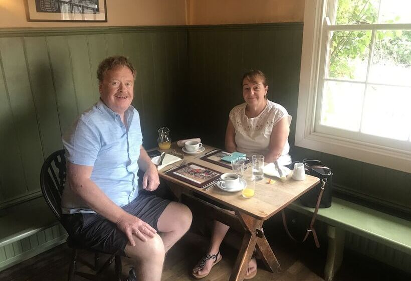 The Compasses Inn