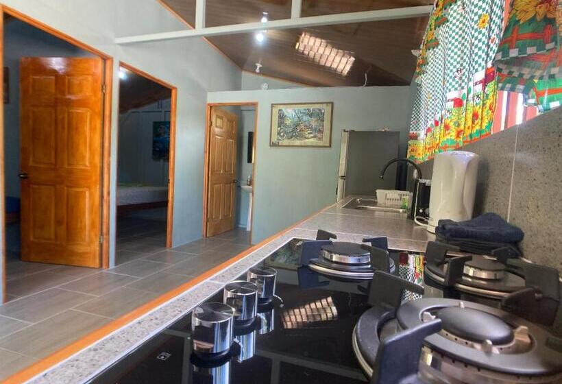 بنسيون Yejos Jungle Lodge