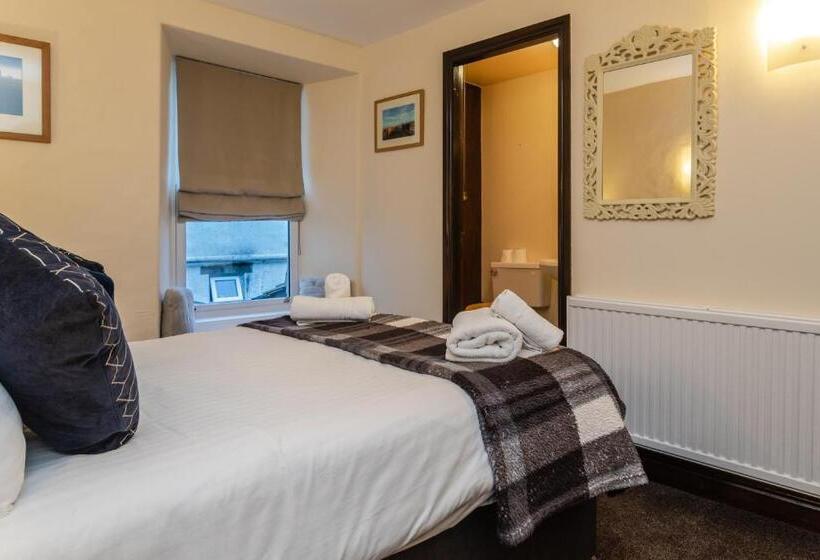 فندق صغير The Wheatsheaf Inn