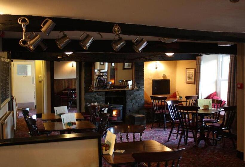 Общежитие The White Horse Inn Bunkhouse
