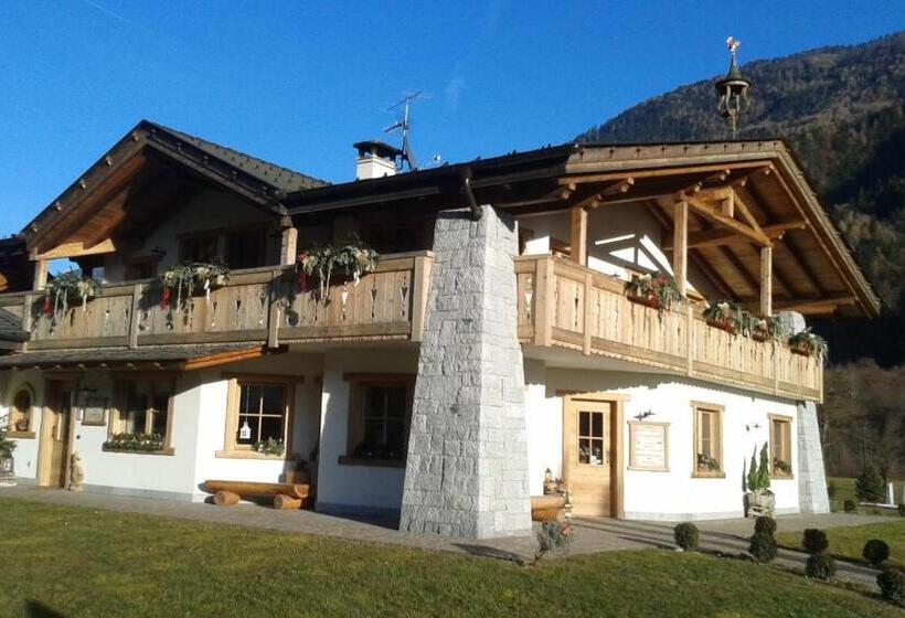 فندق Agriturismo Maso Grisun