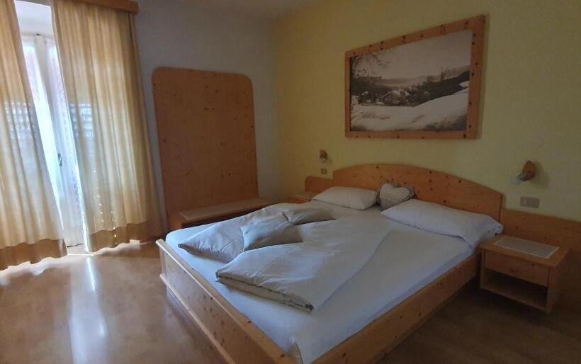 호텔 Albergo Aurora