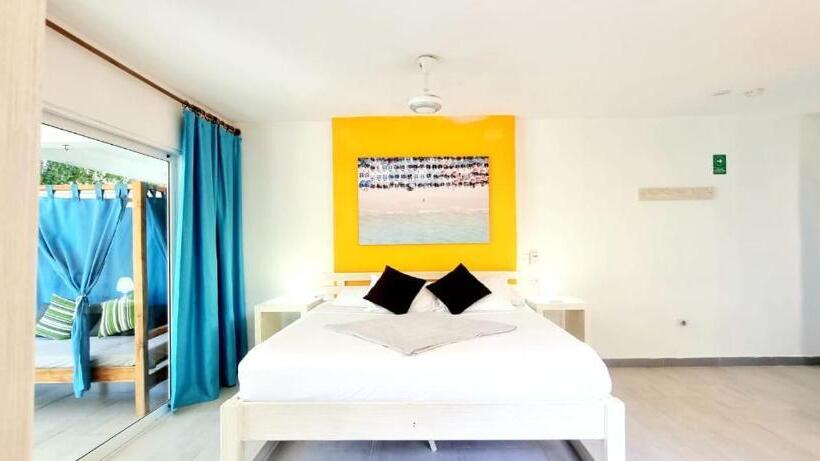 בית מלון כפרי Blue Mango Beach