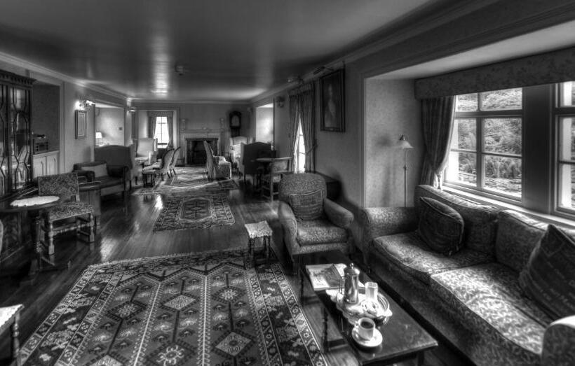 هتل Busta House