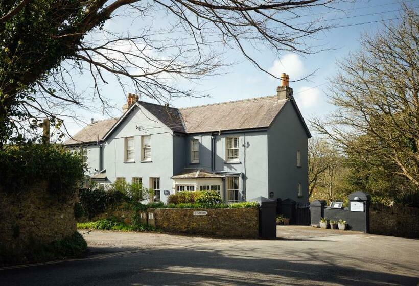 هتل Castlemead Country House By The Sea