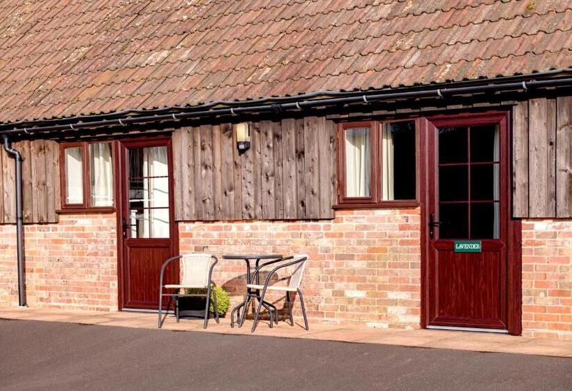 호텔 Luccombe Farm Holiday Cottages