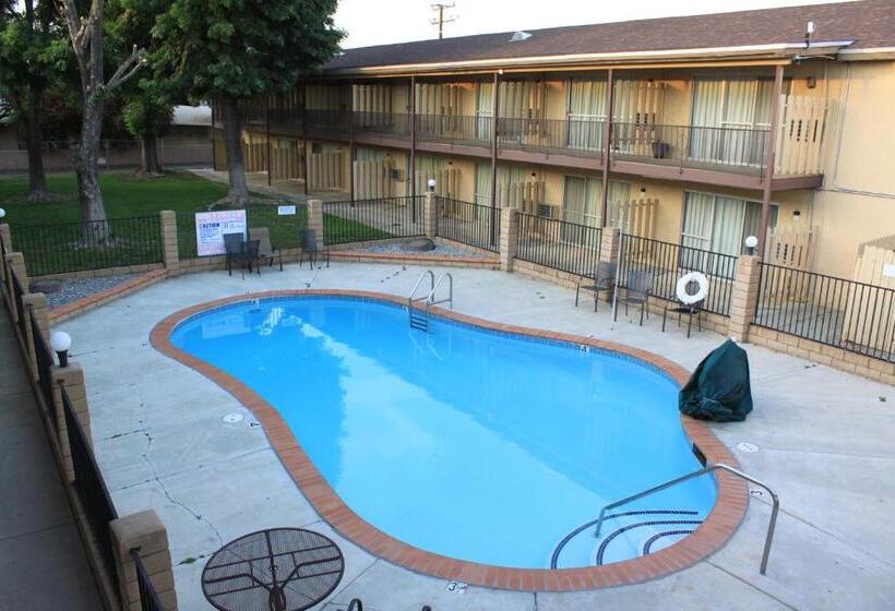 모텔 Menifee Inn
