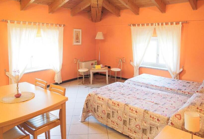 Пансион Miniappartamenti, Camere Lanterna Blu