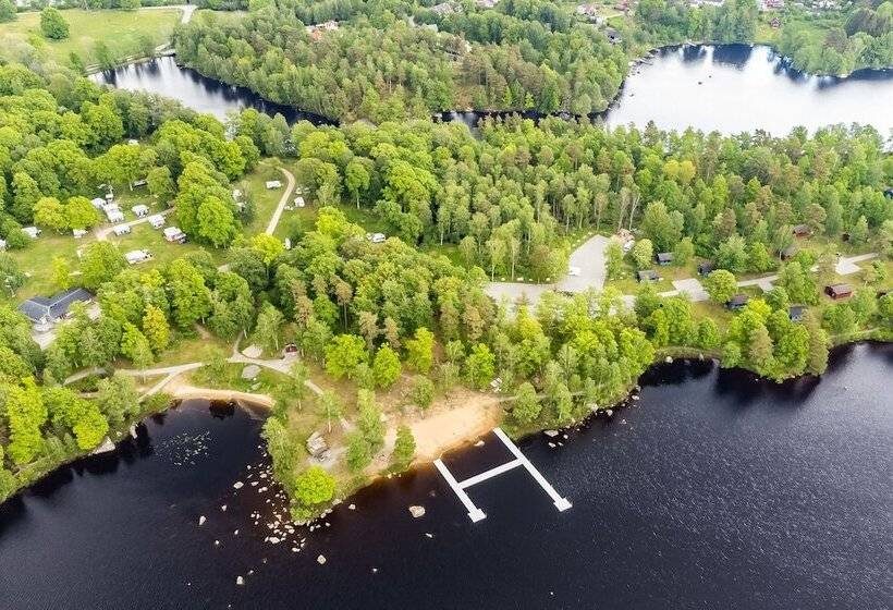 استراحتگاه Långasjönäs Camping & Stugby