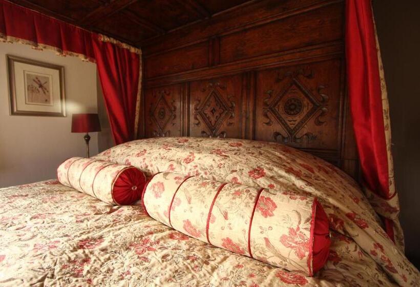 The Oxenham Arms Hotel Devon