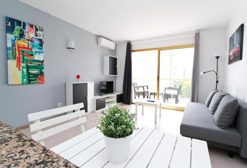 Apartamentos Aromar