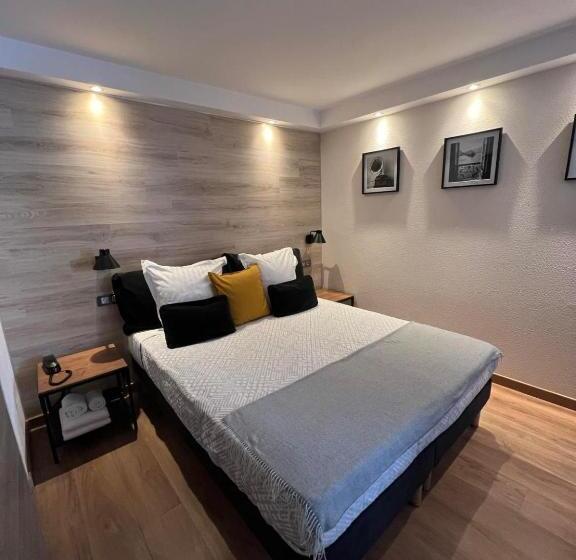 هتل Au Bec Fin Hôtel