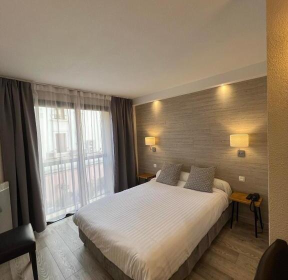 هتل Au Bec Fin Hôtel
