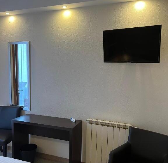 هتل Au Bec Fin Hôtel