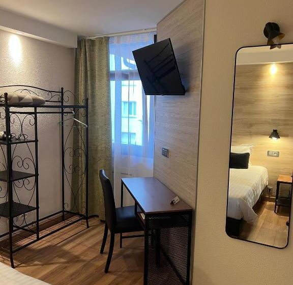 هتل Au Bec Fin Hôtel