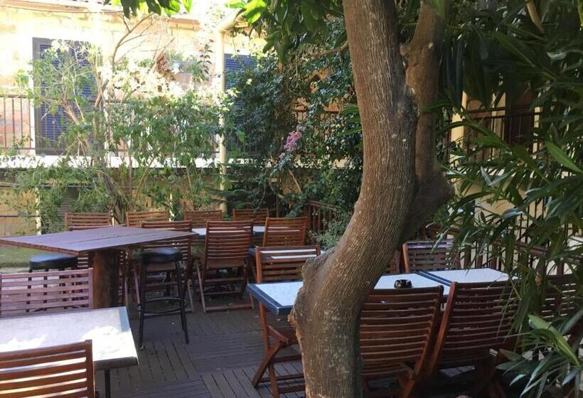هتل Hôtel Le Bon Accueil