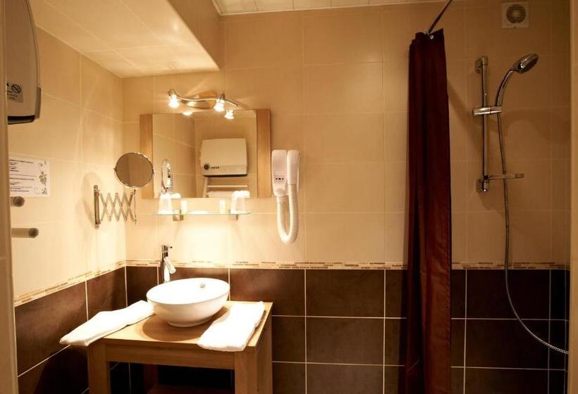 هتل Hôtel Le Bon Accueil