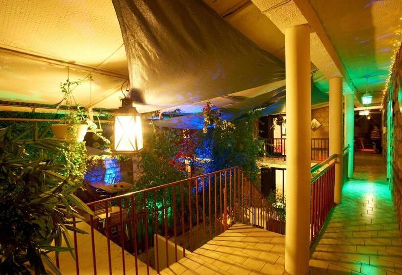 هتل Hôtel Le Bon Accueil