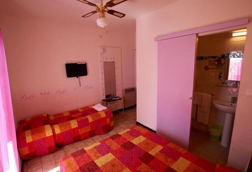 هتل Hôtel Le Bon Accueil