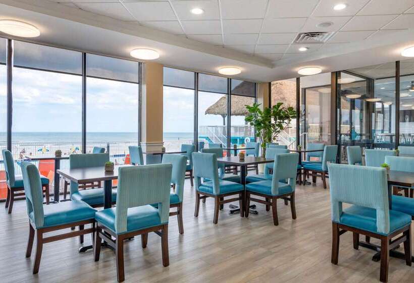 ホテル Comfort Inn & Suites Daytona Beach Oceanfront