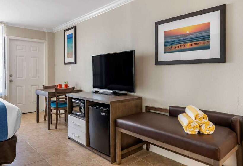 호텔 Comfort Inn & Suites Daytona Beach Oceanfront